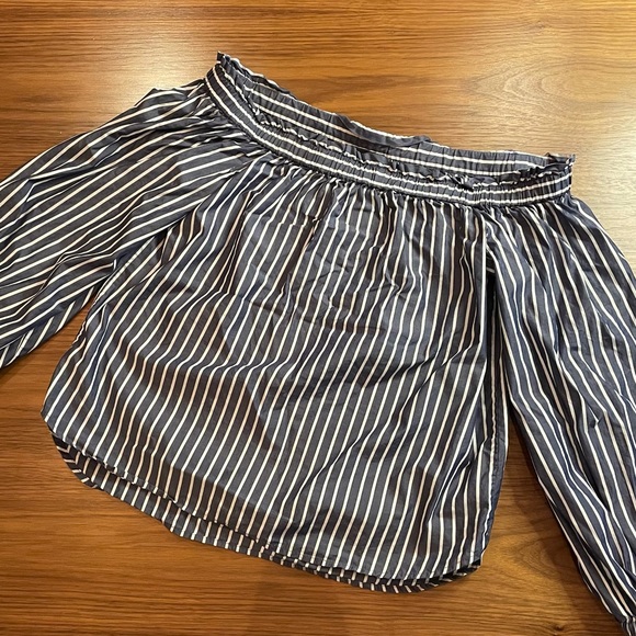 J. Crew off the shoulder blouse - Picture 1 of 2